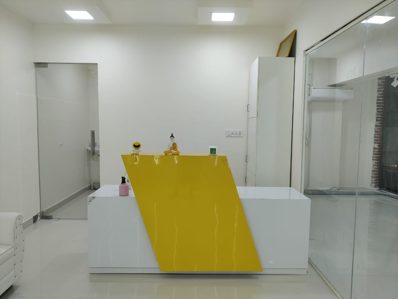 Dentist